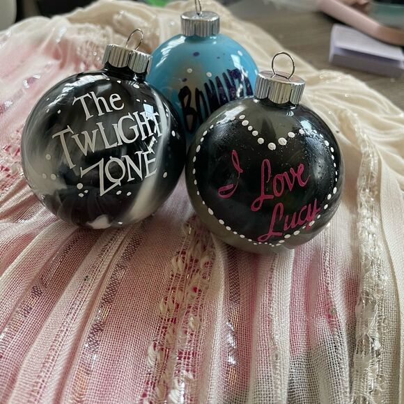 Vintage 1950’s T.V. Shows Christmas ornaments 6 to a set - Picture 10 of 10